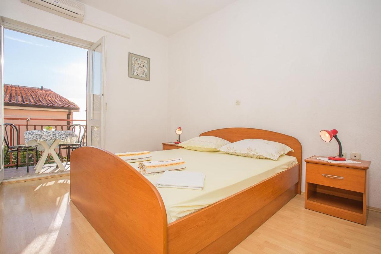 Apartments Nuic 748 Makarska Exterior foto