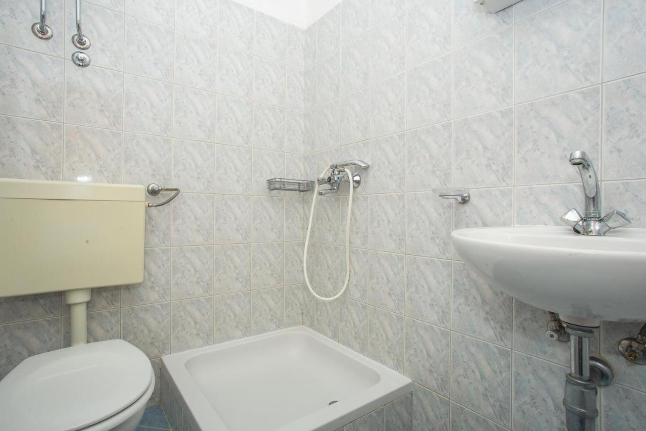 Apartments Nuic 748 Makarska Exterior foto