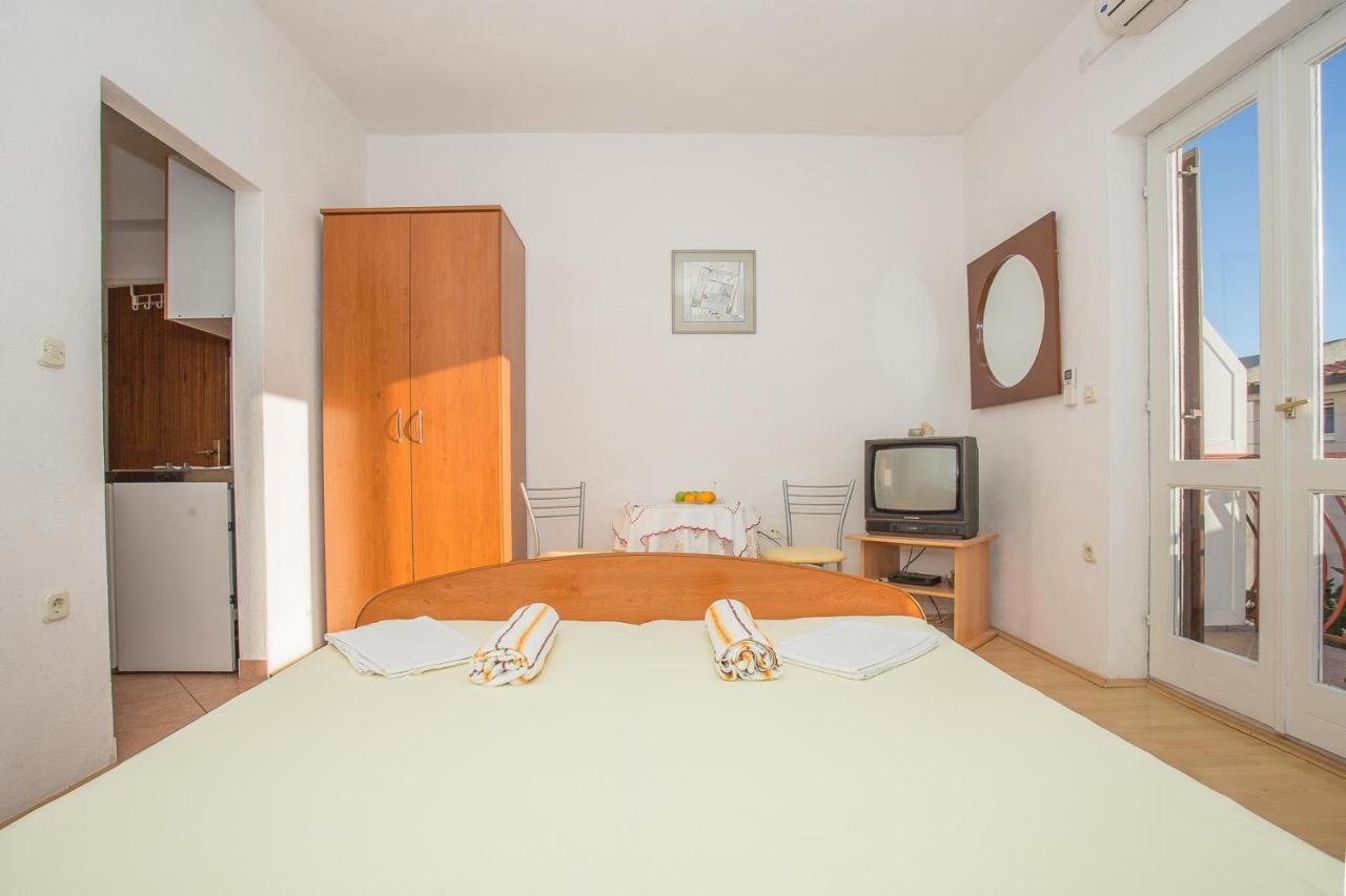 Apartments Nuic 748 Makarska Exterior foto