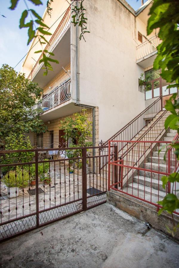 Apartments Nuic 748 Makarska Exterior foto